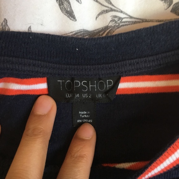 TOPSHOP Cropped Long Sleeve - Picture 3 of 4